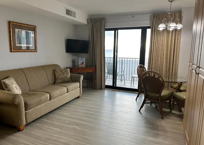 Oceanfront With Balcony, Pool, Parking And Apartment *